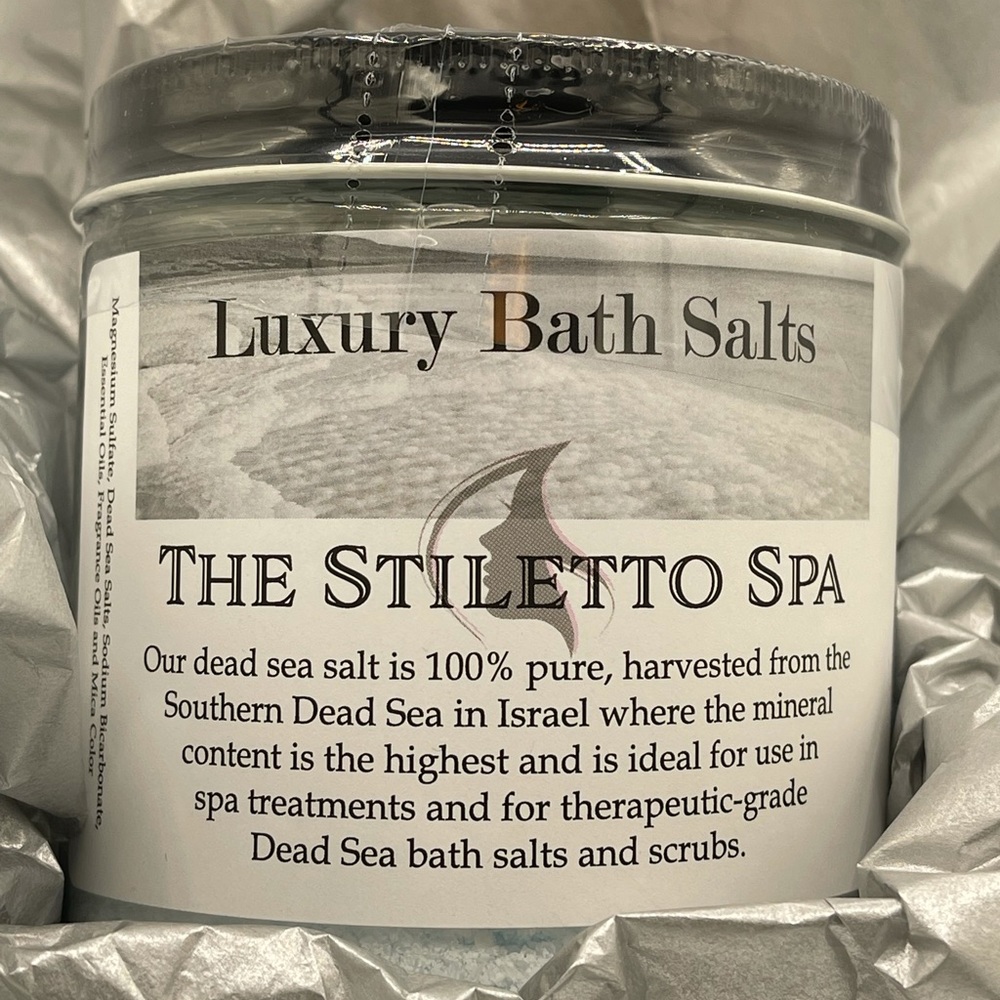 Luxury bath salts with Dead Sea Salts